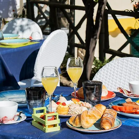 Atrani Rooms فندق مبيت وإفطار أتراني